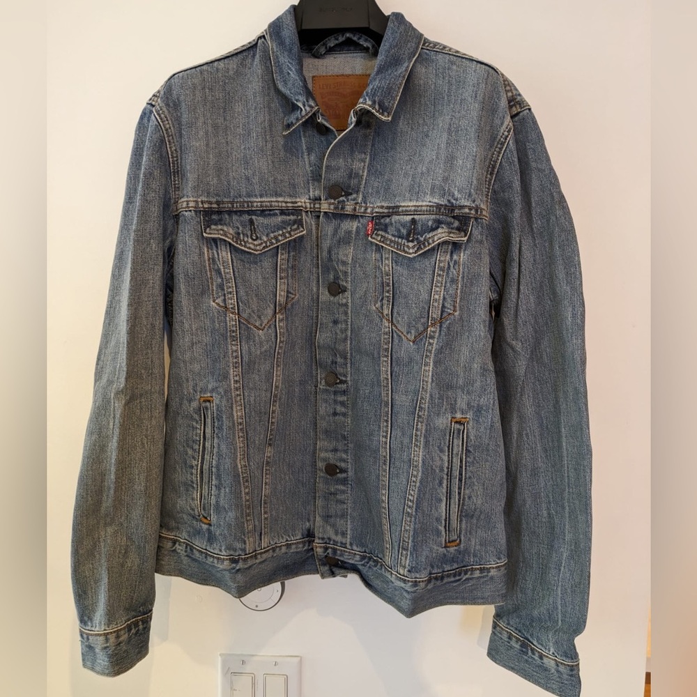 Levi’s Blue Jean Denim Jacket, Size L